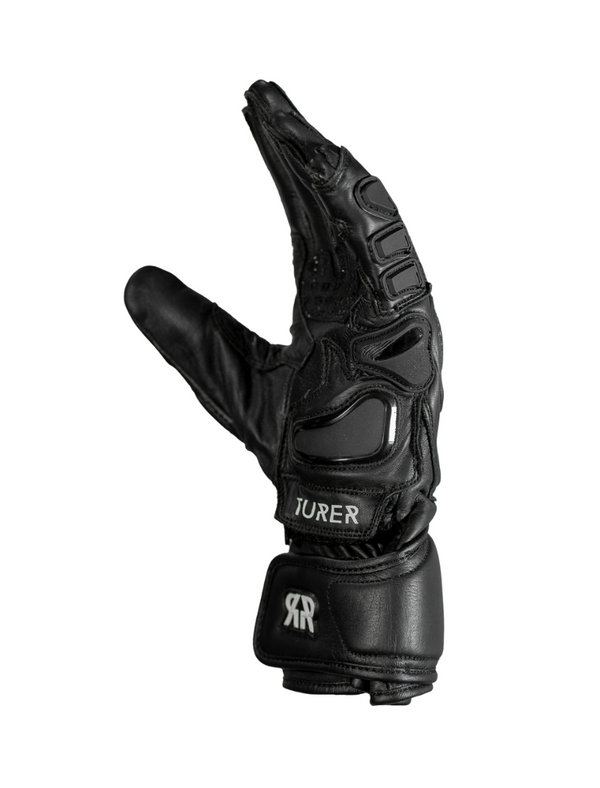 Guantes Mission